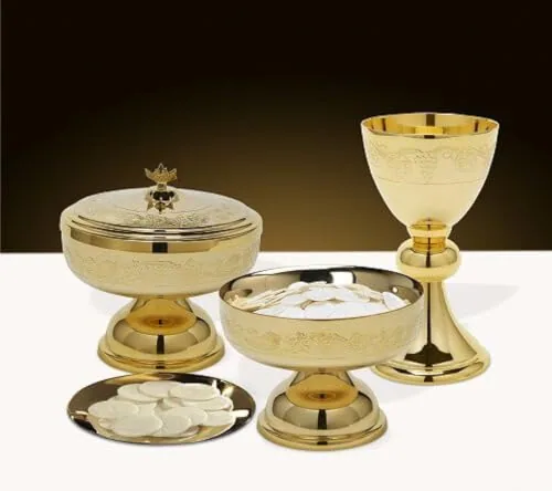 Sudbury Etched Grape Vine Chalice and Paten, 12 oz