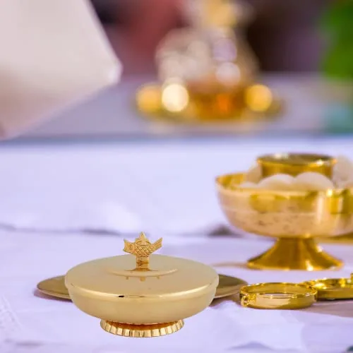Needzo Small Brass Ciborium, Loaves and Fish Handle (50) view 4